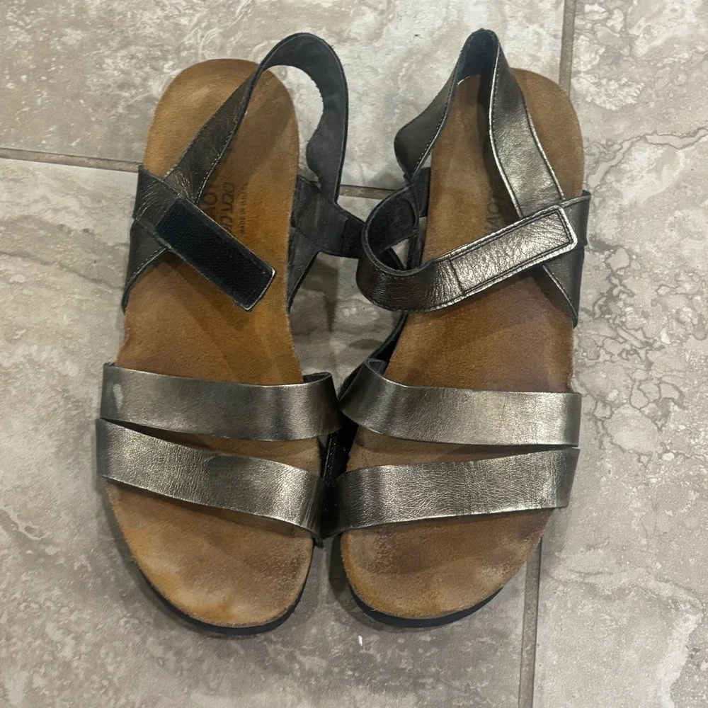 Naot Kayla Metallic Pewter Leather Strappy Slingback Comfort Sandals Womens L10